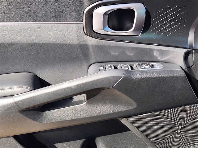 Certified 2025 Kia Sorento EX image 24