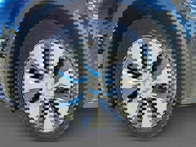 Used 2023 Tesla Model Y Long Range image 10