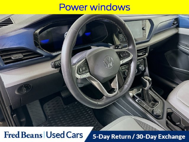 Used 2023 Volkswagen Taos SE AWD/4WD image 11