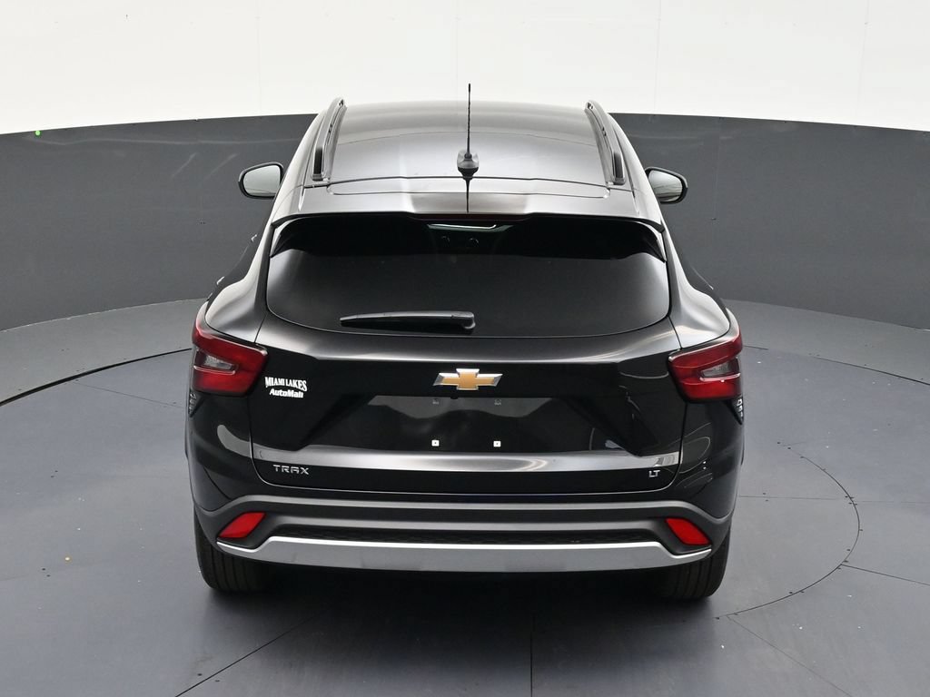 Used 2025 Chevrolet Trax LT w/ Driver Confidence Package FWD image 12