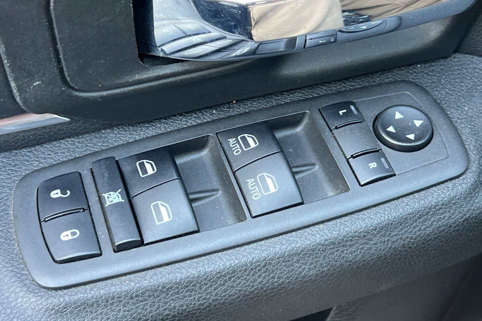 Used 2022 RAM 1500 Classic Warlock w/ Electronics Group AWD/4WD image 14