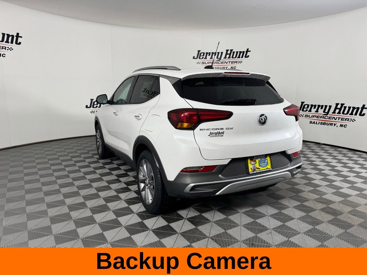 Used 2023 Buick Encore GX Essence w/ Experience Buick Package image 9
