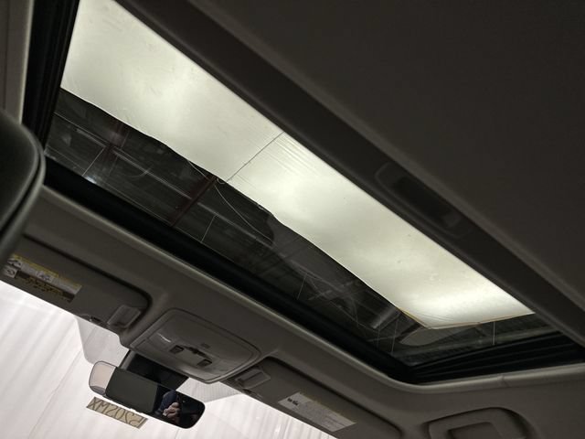 Used 2018 Toyota RAV4 Limited w/ All Weather Liner Package AWD/4WD image 18