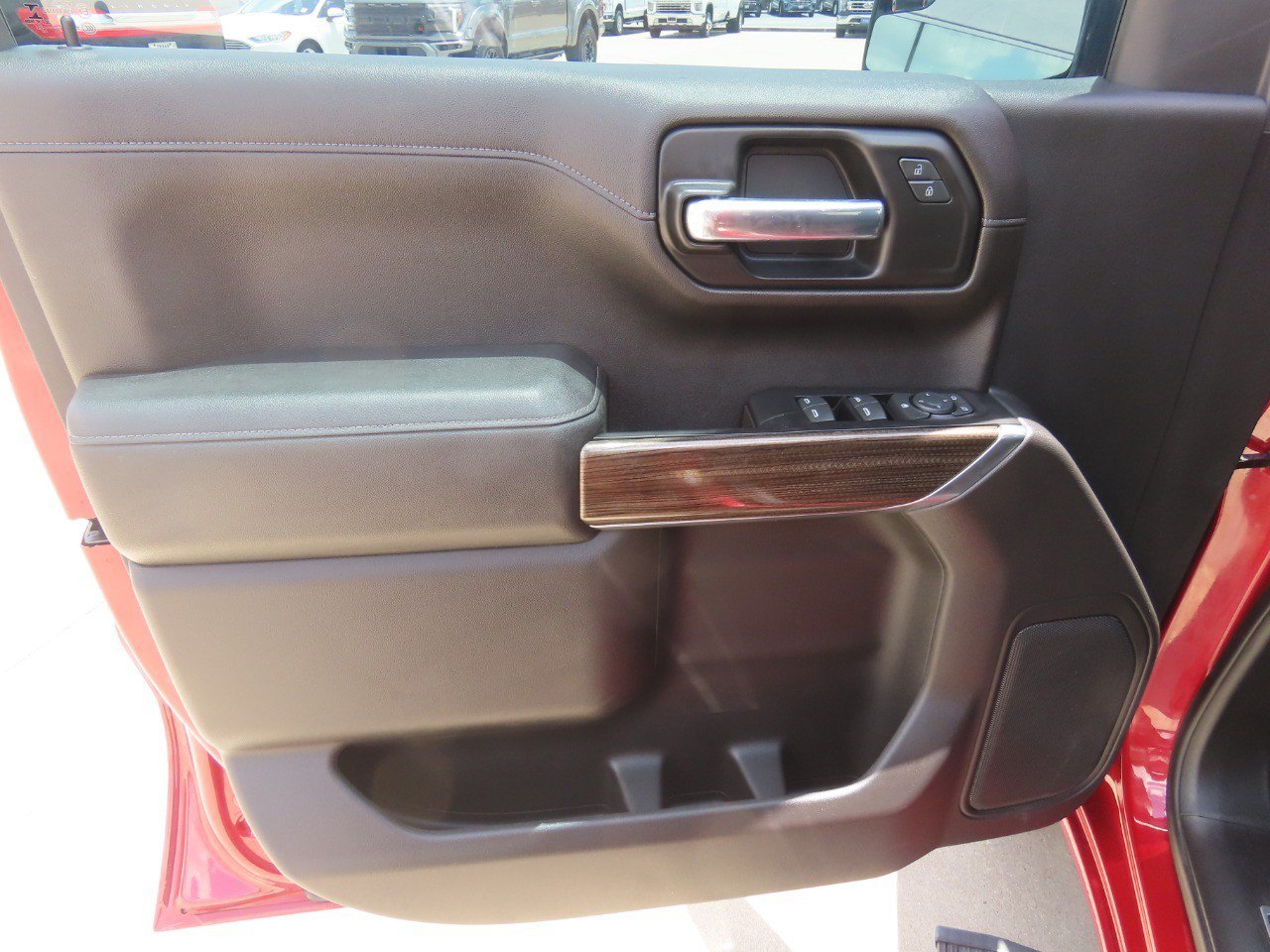 Used 2020 Chevrolet Silverado 1500 LT Trail Boss w/ Convenience Package AWD/4WD image 24