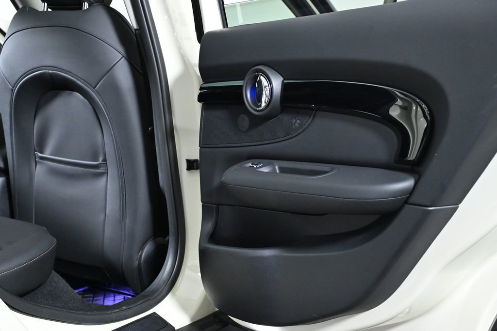 Used 2023 MINI Cooper Clubman S w/ Premium Package image 33