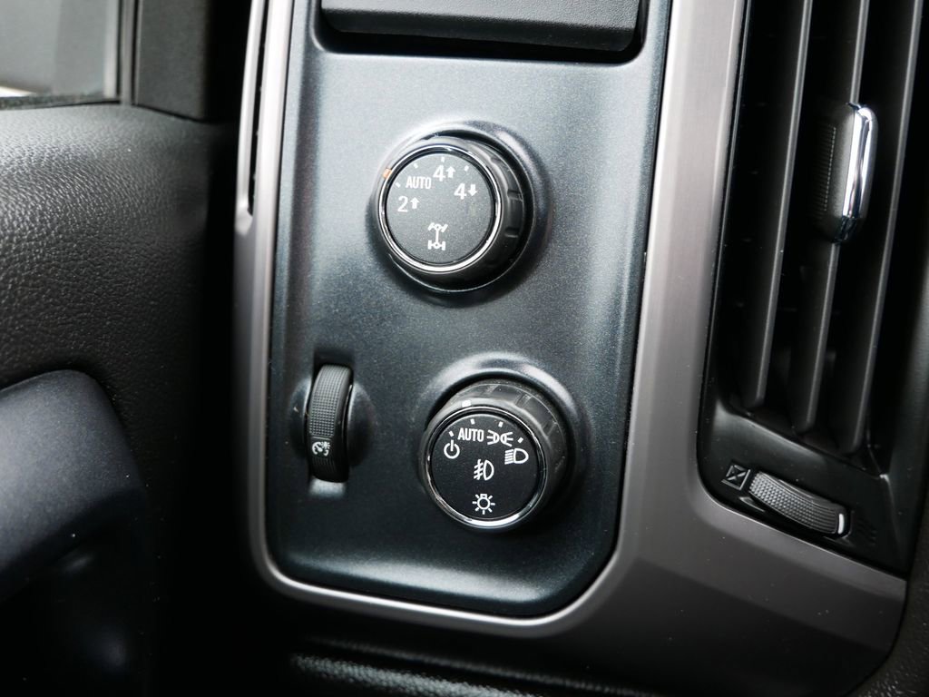 Used 2014 GMC Sierra 1500 SLE w/ All-Terrain Package AWD/4WD image 28