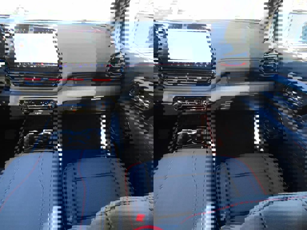 New 2025 Chevrolet Silverado EV RST image 16