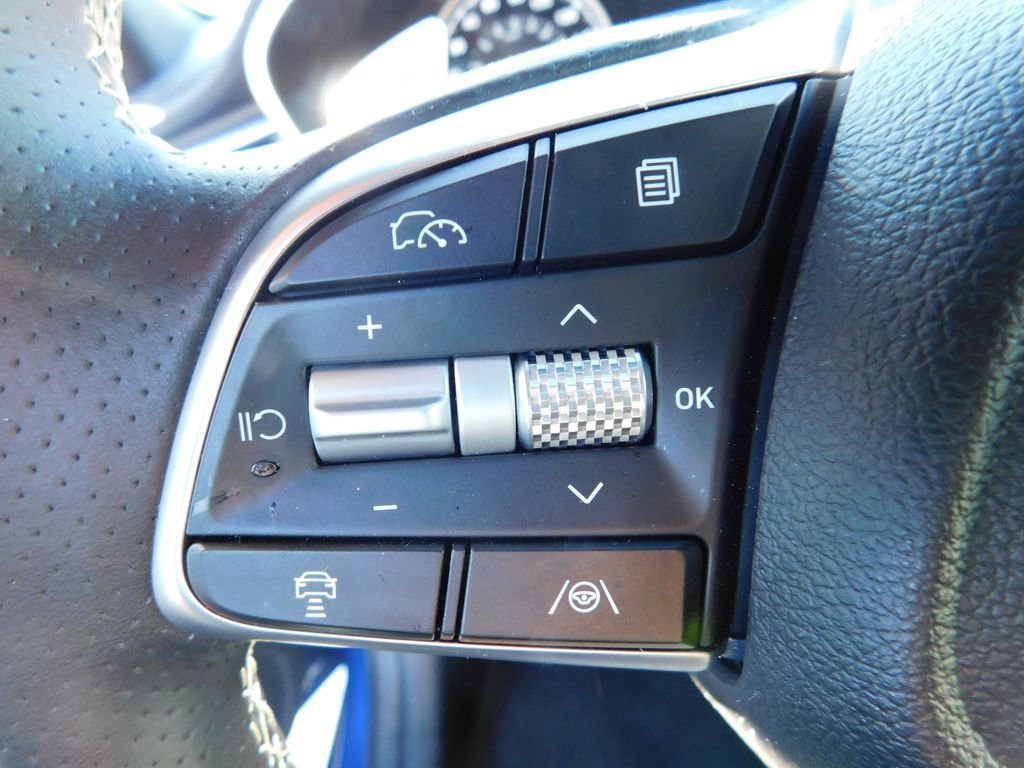 Used 2025 Genesis G70 3.3T Advanced image 19