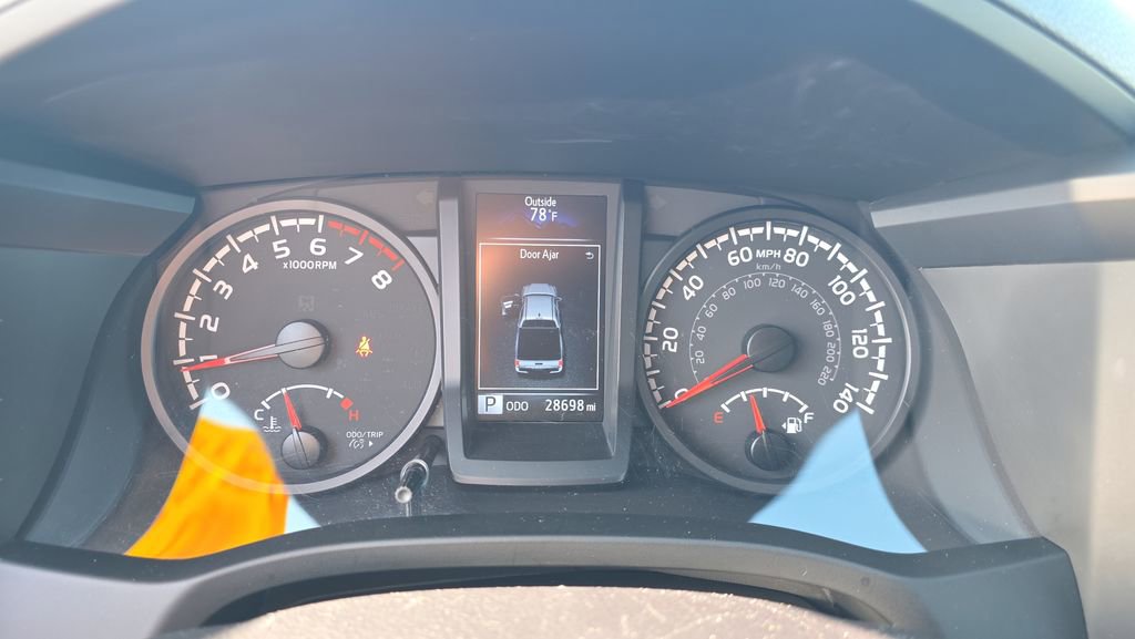 Used 2023 Toyota Tacoma SR AWD/4WD image 22