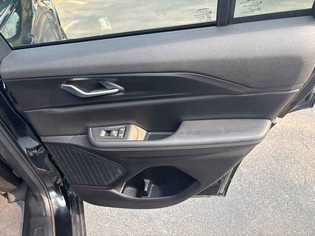 Used 2023 Jeep Grand Cherokee Altitude AWD/4WD image 29