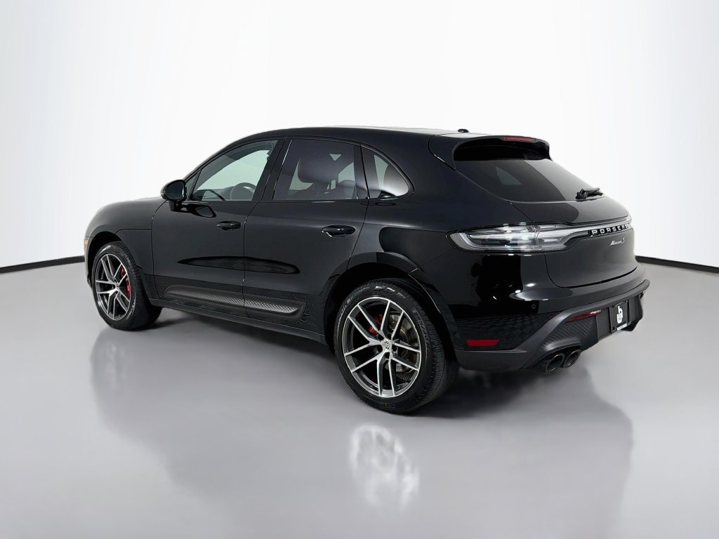 Used 2023 Porsche Macan S AWD/4WD image 7