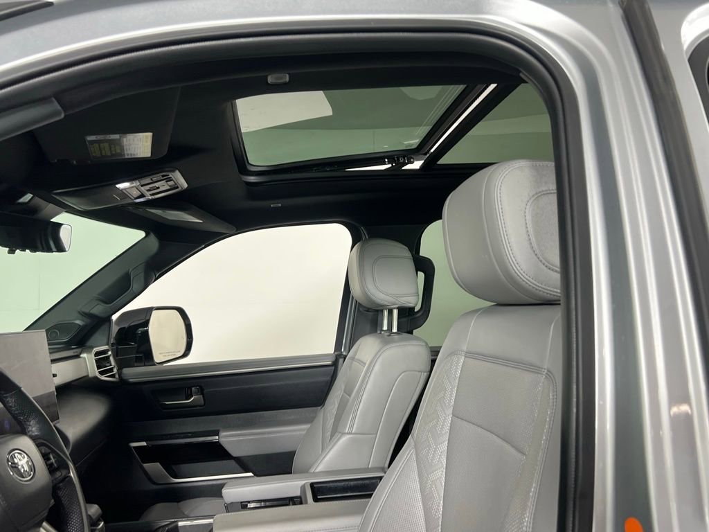 Used 2025 Toyota Tundra Limited image 23