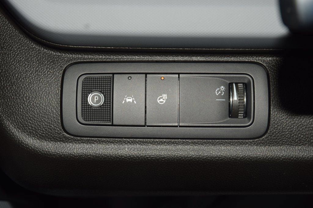 New 2027 Chevrolet Bolt RS FWD image 32
