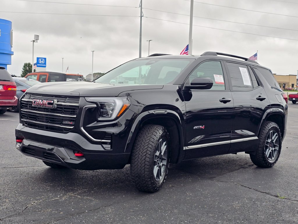 Used 2026 GMC Terrain AT4 AWD/4WD image 4