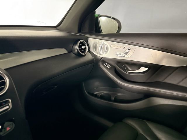 Used 2019 Mercedes-Benz GLC 43 AMG 4MATIC image 41