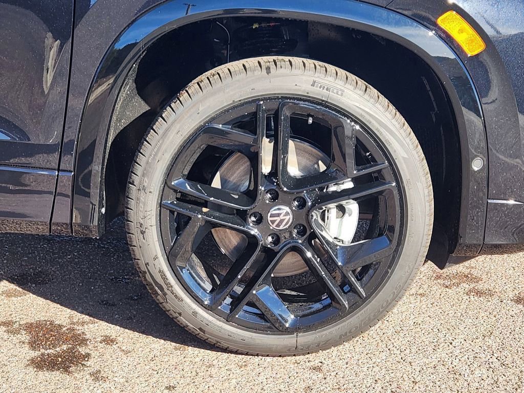 New 2026 Volkswagen Tiguan SE R-Line image 30