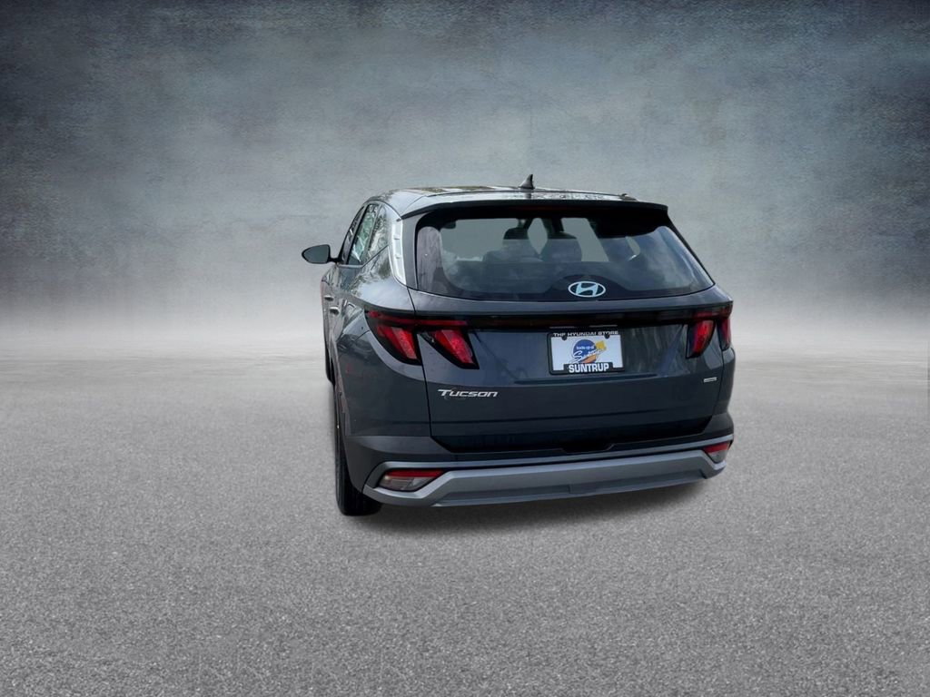 Used 2025 Hyundai Tucson SE image 19