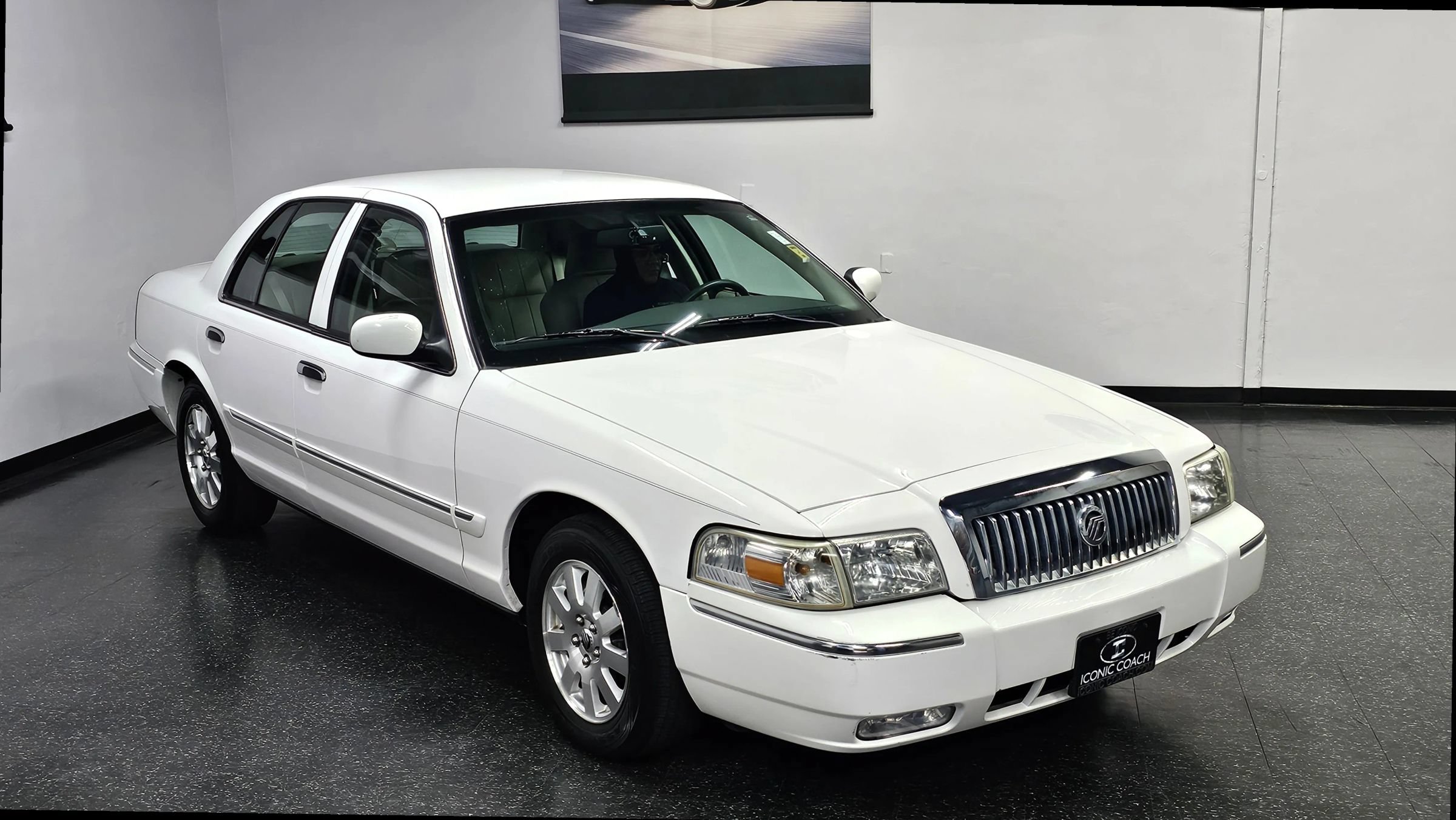 Used 2007 Mercury Grand Marquis LS RWD image 2