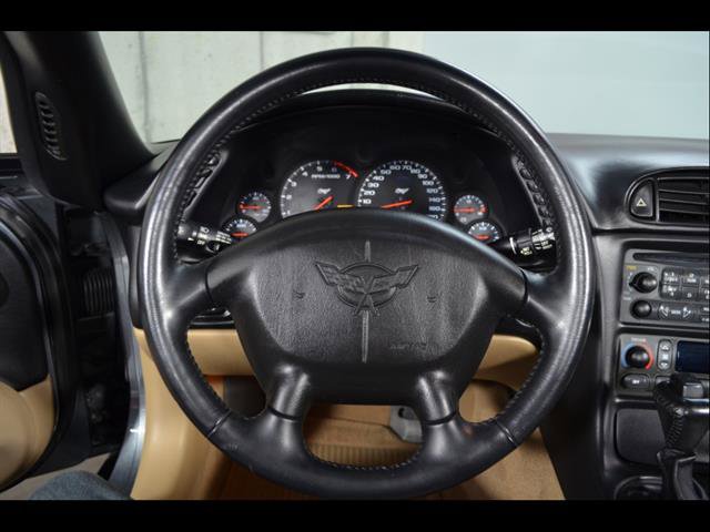 Used 2003 Chevrolet Corvette Convertible w/ Preferred Equipment Group1 image 15