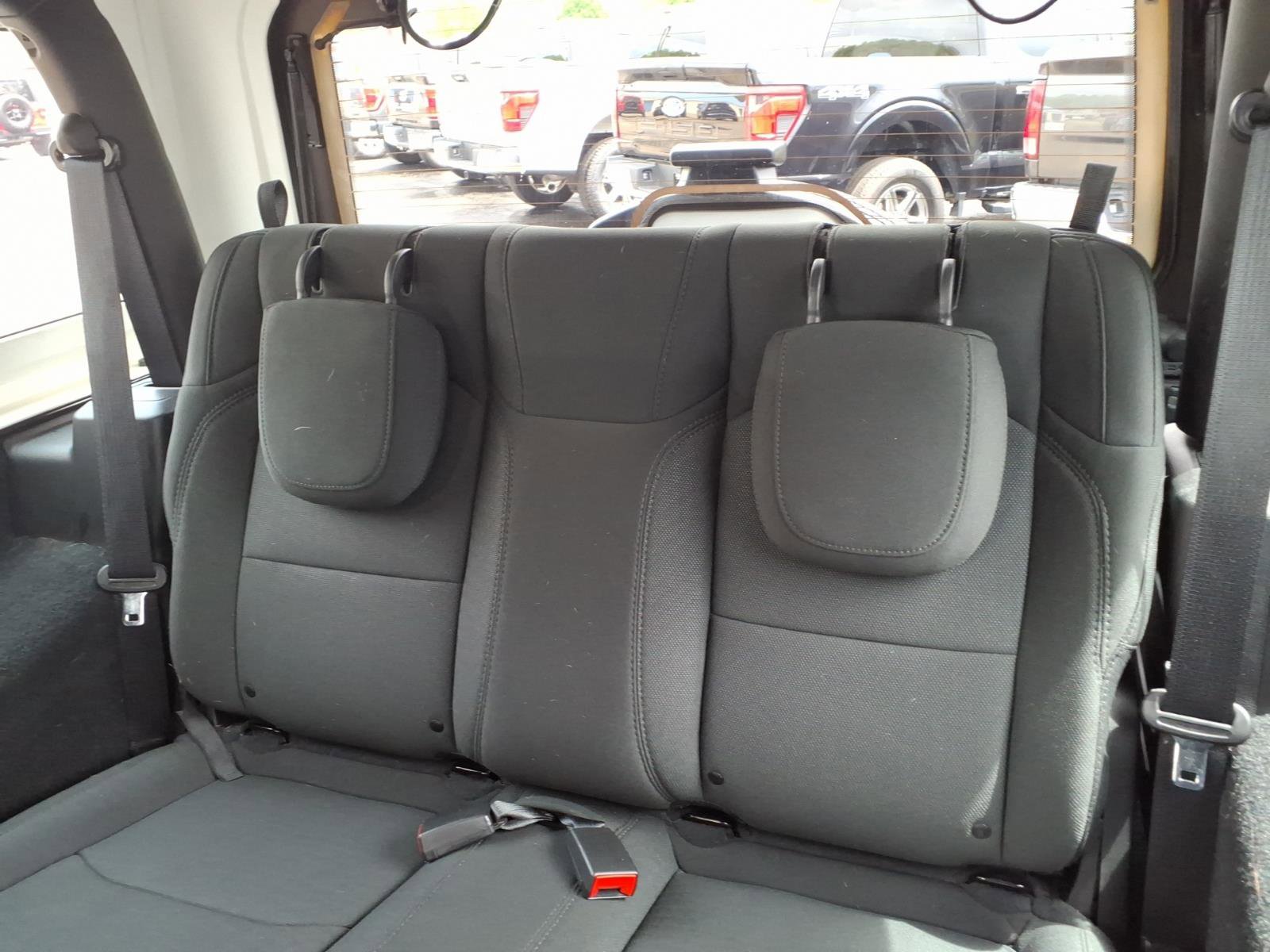 Used 2021 Jeep Wrangler Sport AWD/4WD image 7