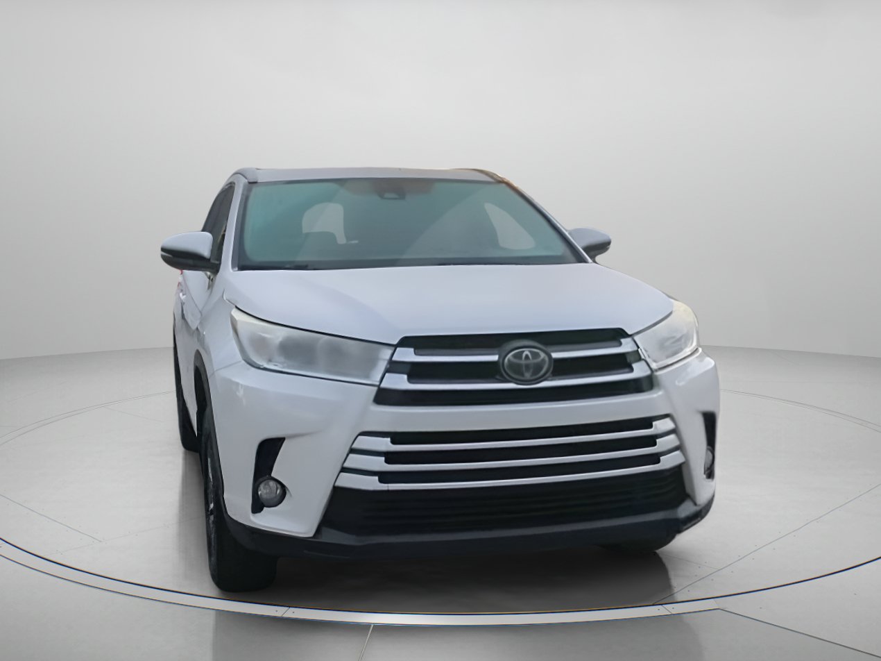 Used 2017 Toyota Highlander XLE AWD/4WD image 5