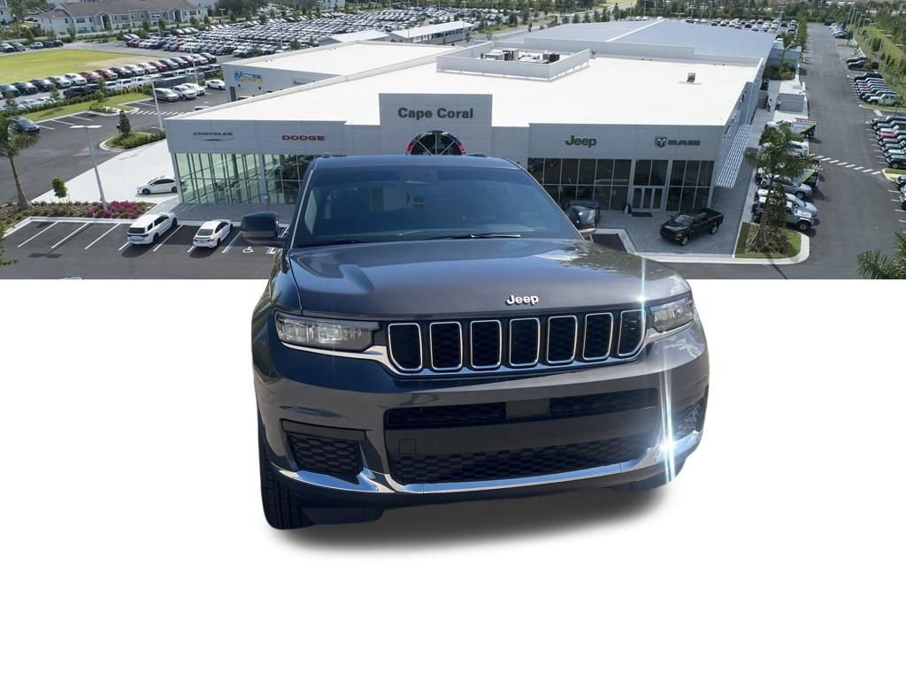 Used 2024 Jeep Grand Cherokee L Laredo RWD image 11
