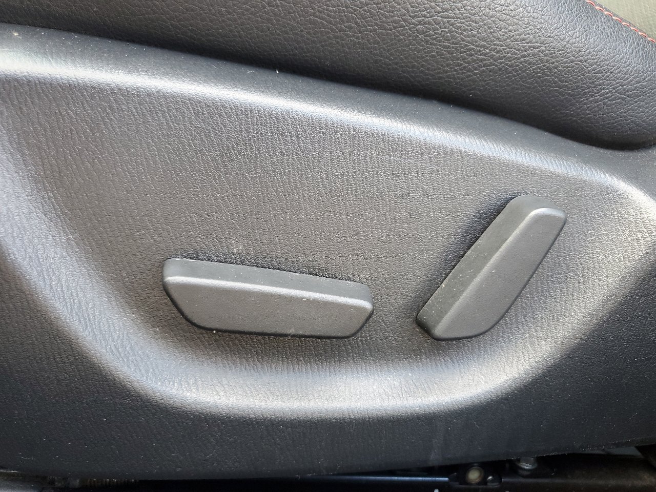 Used 2014 MAZDA MAZDA3 s Grand Touring image 38