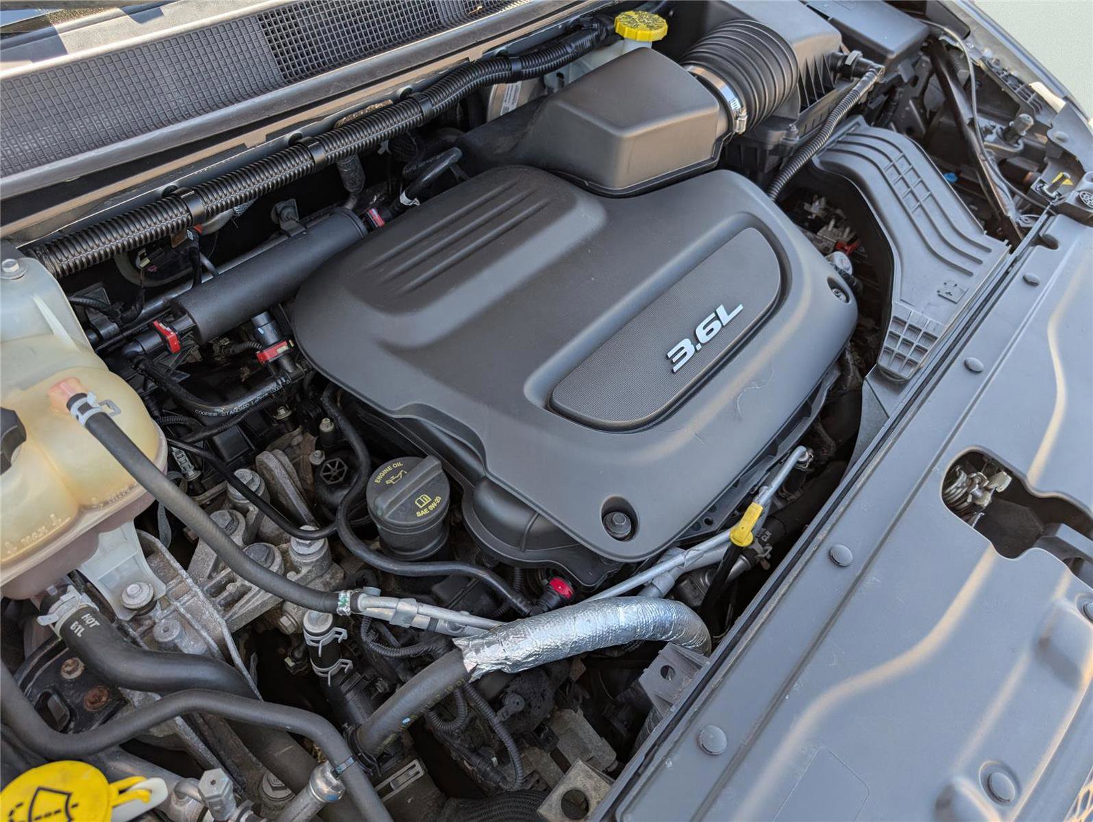 Used 2018 Chrysler Pacifica Limited image 44