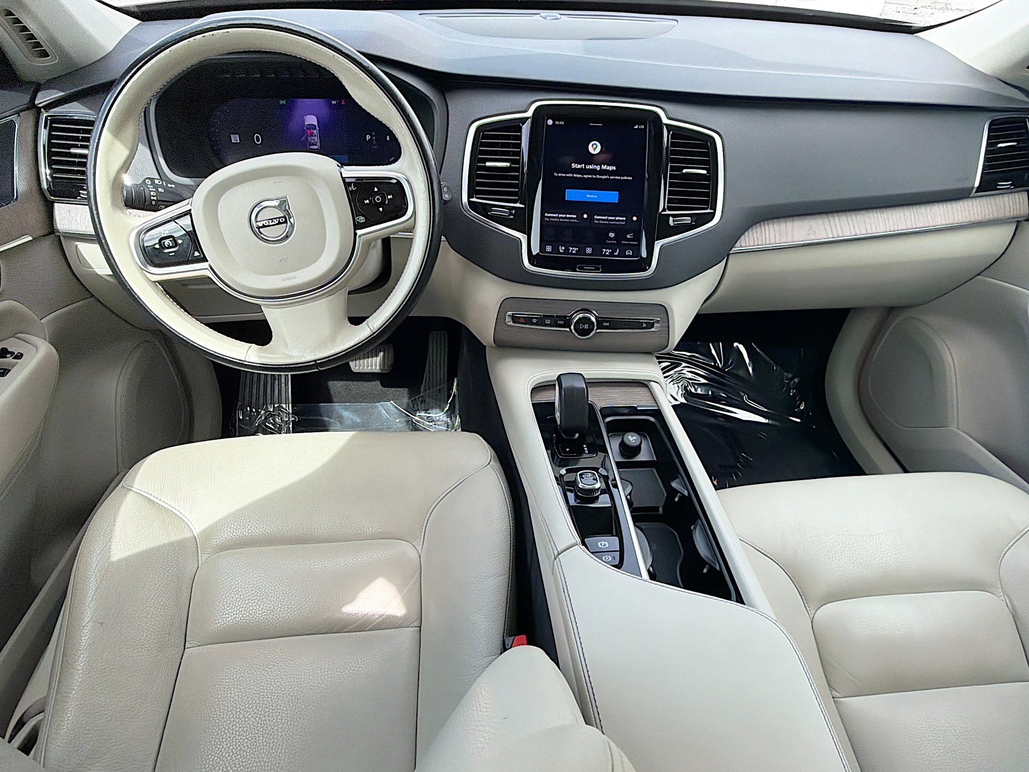 Used 2023 Volvo XC90 B6 Plus AWD/4WD image 16