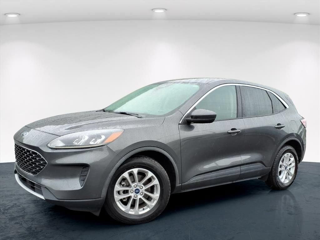 Used 2020 Ford Escape SE FWD image 2