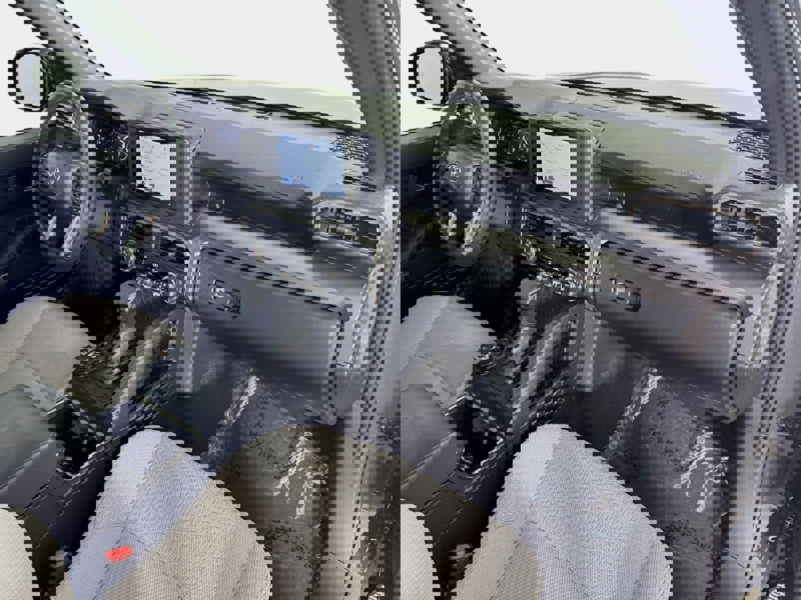 Used 2025 Toyota 4Runner SR5 image 28