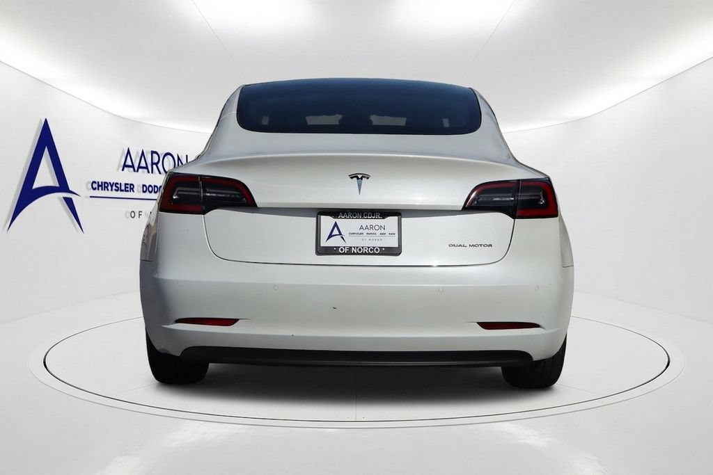 Used 2022 Tesla Model 3 Long Range AWD/4WD image 5