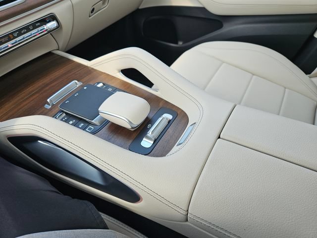 Used 2026 Mercedes-Benz GLS 450 4MATIC image 21