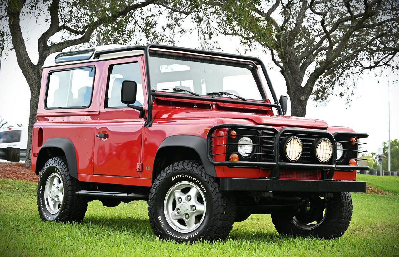 Used 1997 Land Rover Defender 90 AWD/4WD image 1