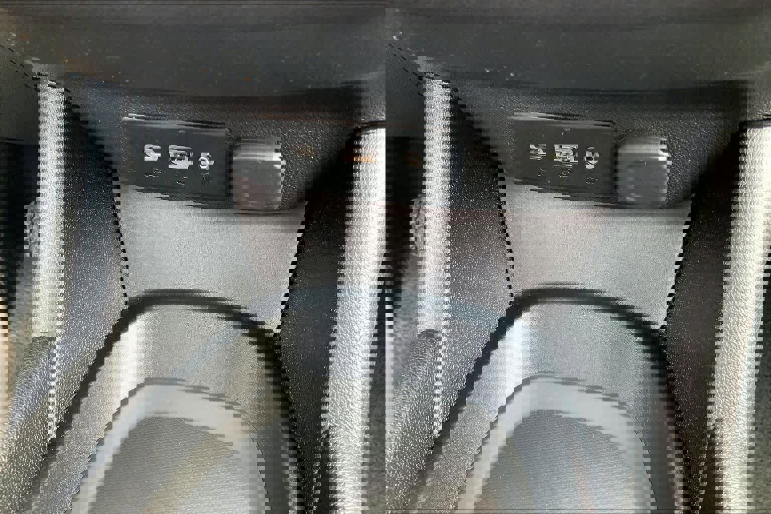 Used 2025 Chevrolet Malibu LS FWD image 27