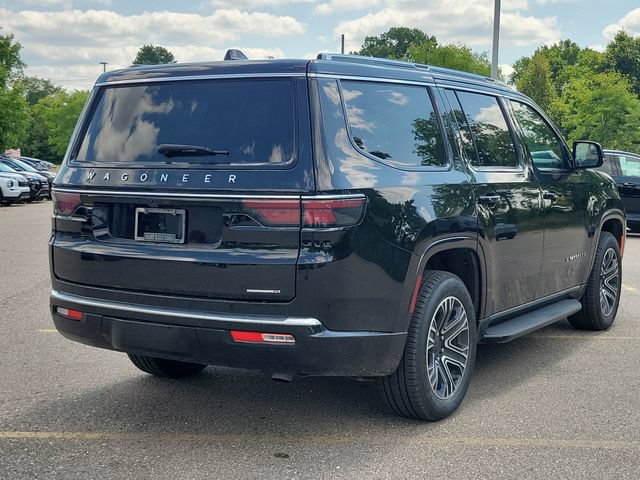 Used 2024 Jeep Wagoneer Series II AWD/4WD image 4