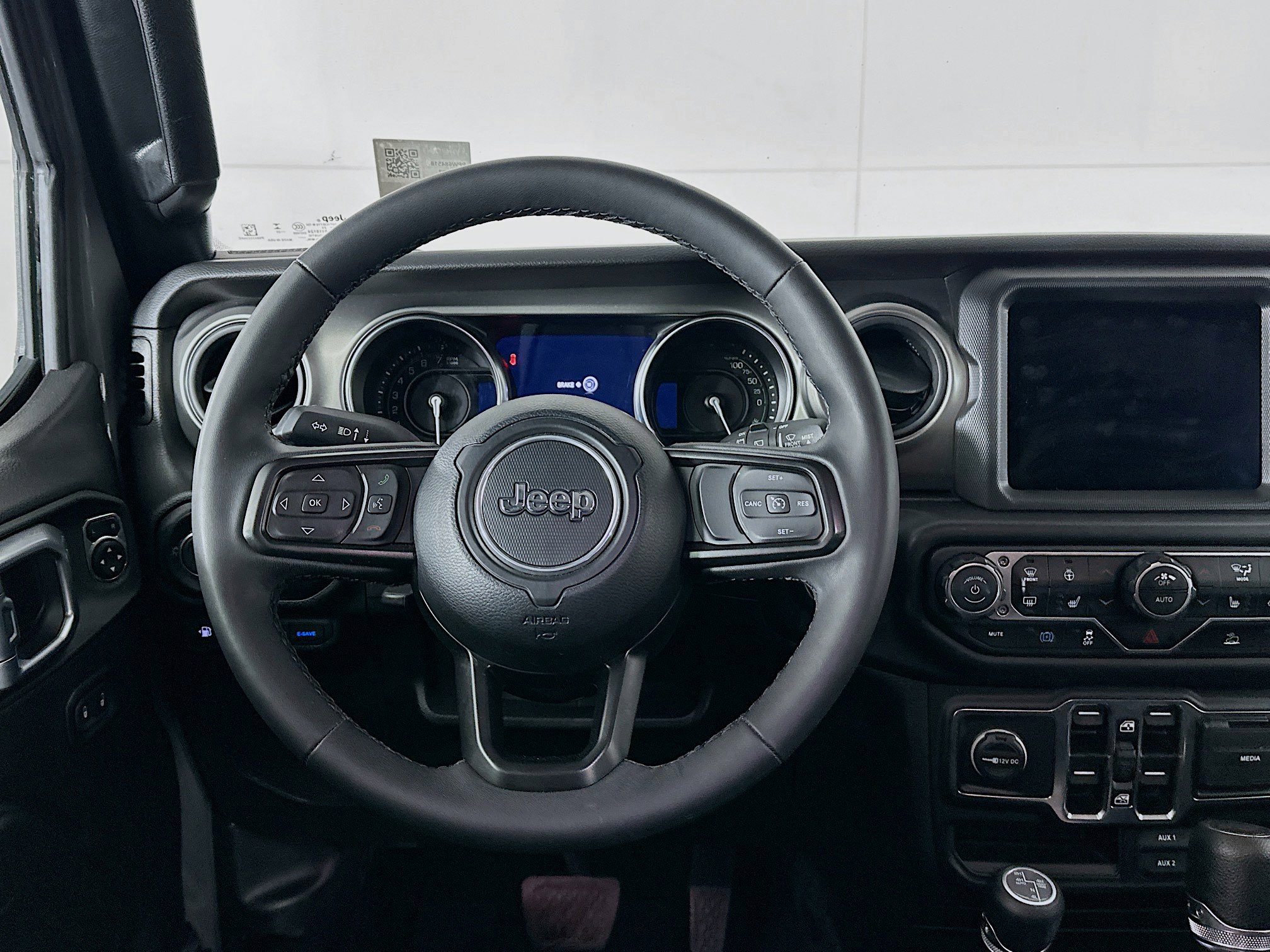 Used 2023 Jeep Wrangler Unlimited w/ Cold Weather Group image 17