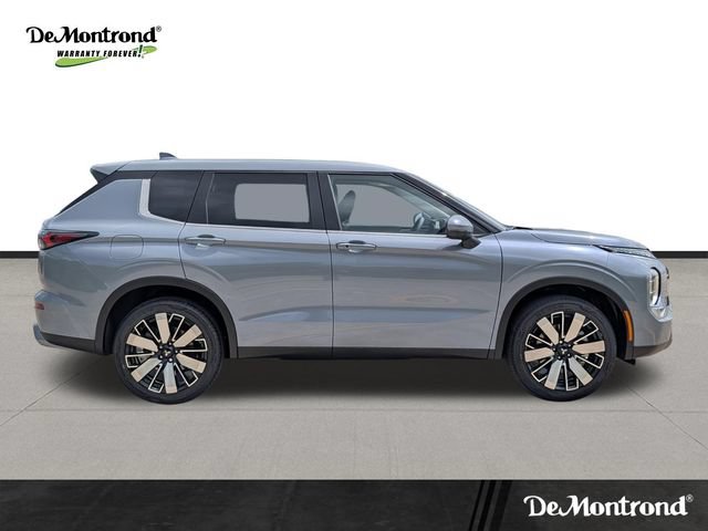 New 2026 Mitsubishi Outlander SE FWD image 4