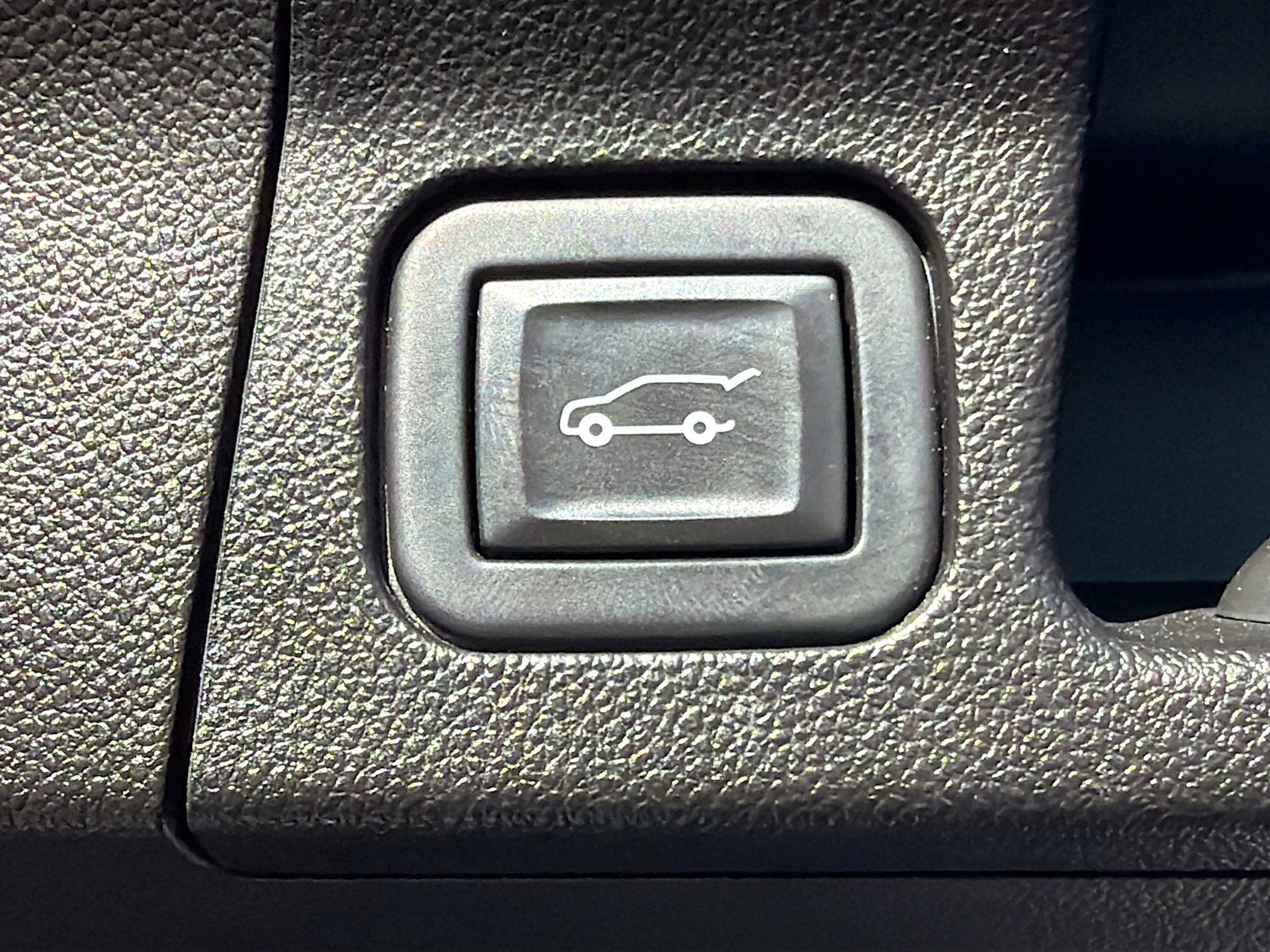 Used 2020 GMC Acadia Denali w/ Technology Package image 13