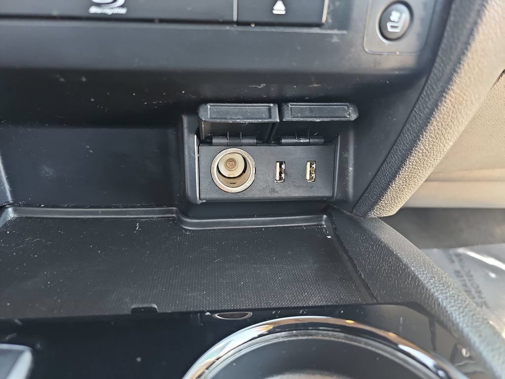 Used 2017 Honda Pilot Elite image 27