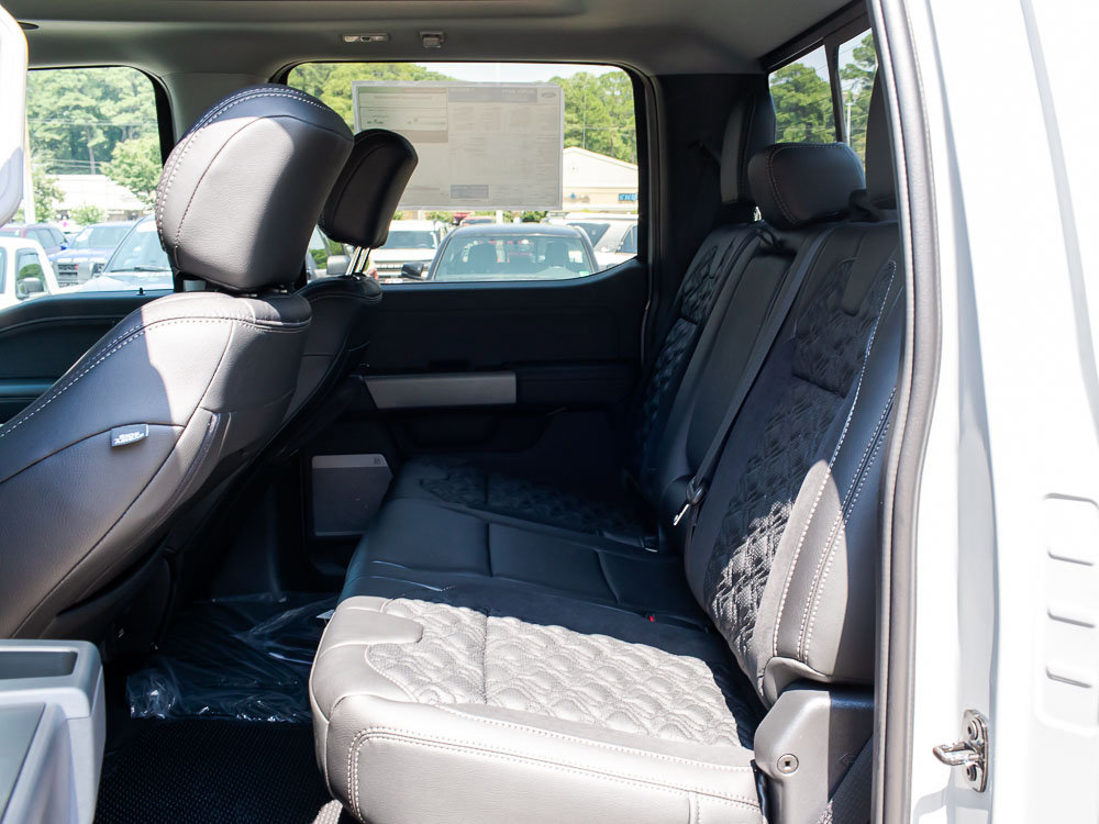 New 2026 Ford F250 Lariat w/ Black Appearance Package AWD/4WD image 16