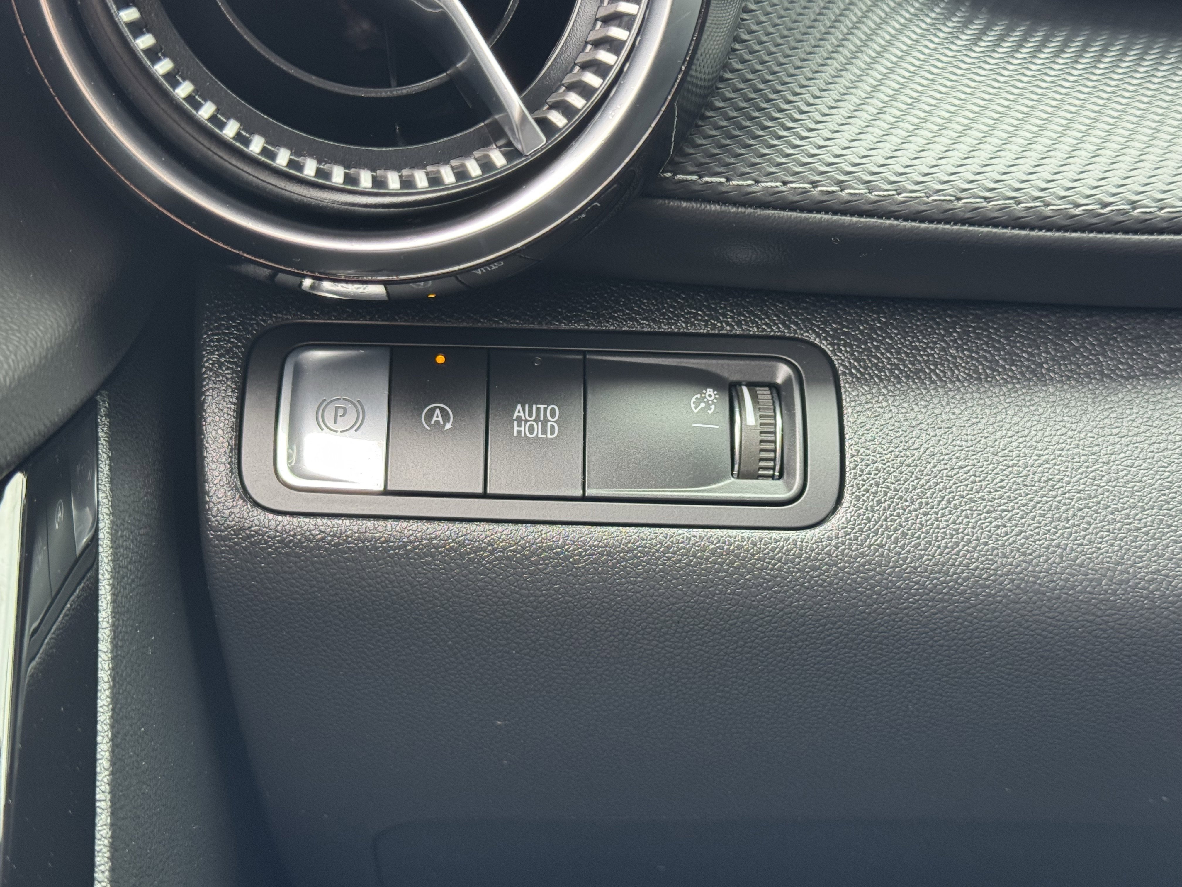 Used 2026 Chevrolet Equinox LT w/ Convenience Package II FWD image 31