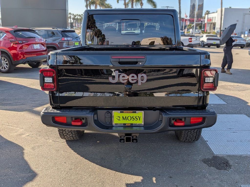 New 2026 Jeep Gladiator Rubicon w/ Steel Bumper Group AWD/4WD image 6
