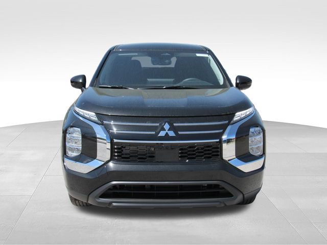 New 2026 Mitsubishi Outlander ES FWD image 8