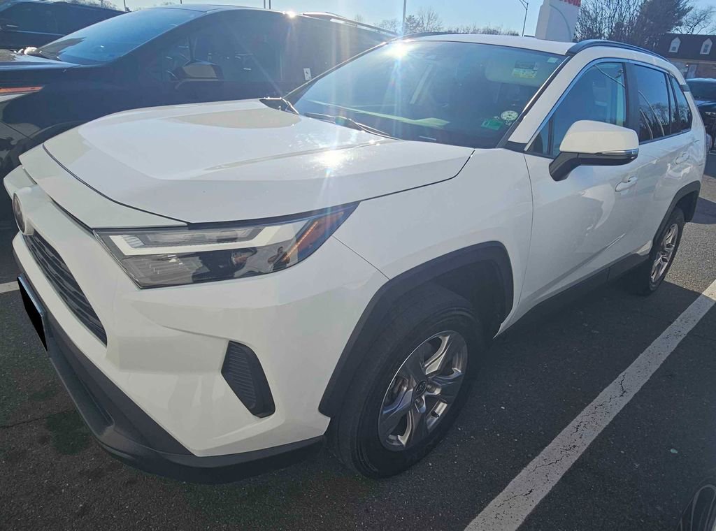 Used 2023 Toyota RAV4 XLE w/ Convenience Package image 3