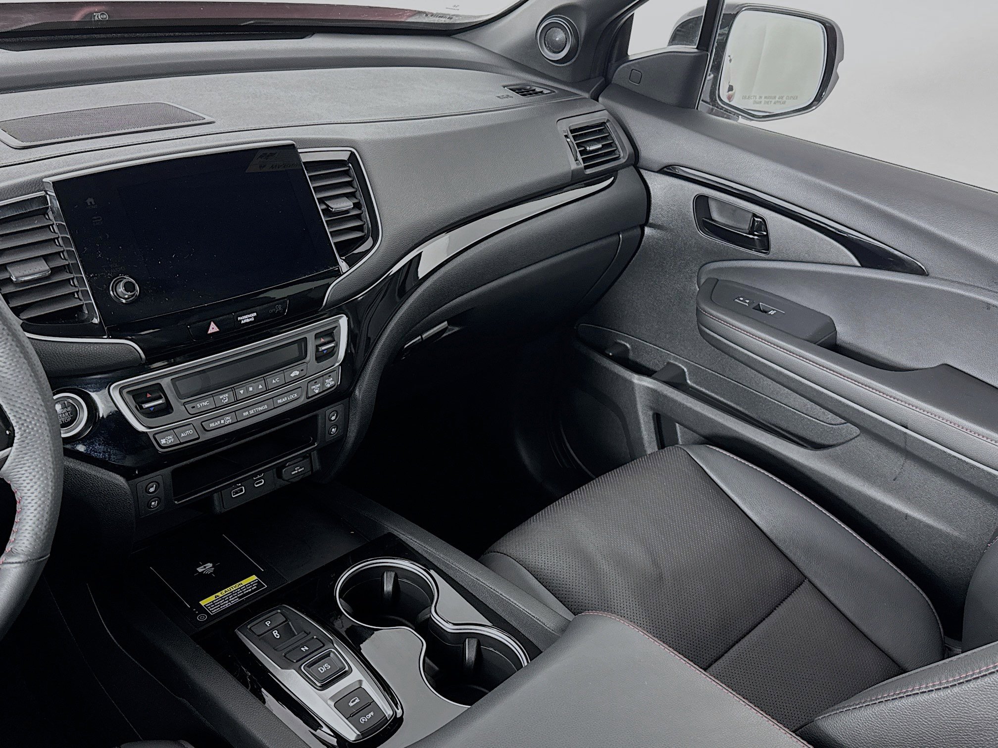 Certified 2024 Honda Passport Black Edition image 24