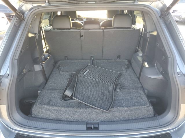 Used 2022 Volkswagen Tiguan SE R-Line image 7