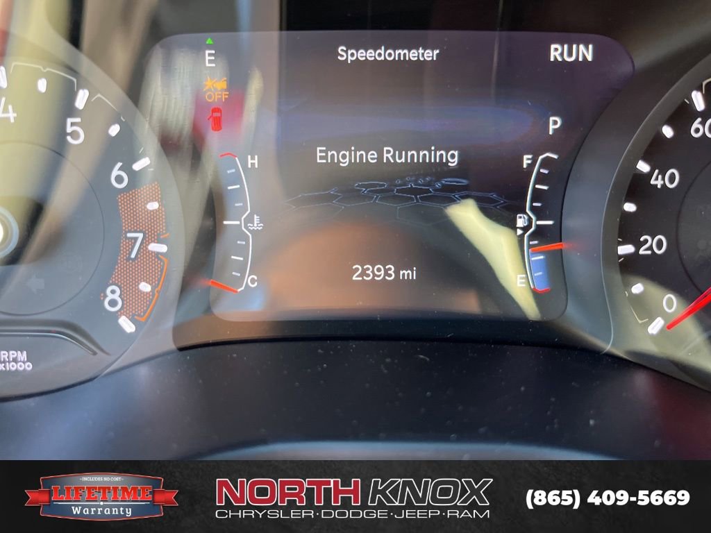 Used 2025 Jeep Compass Limited image 30