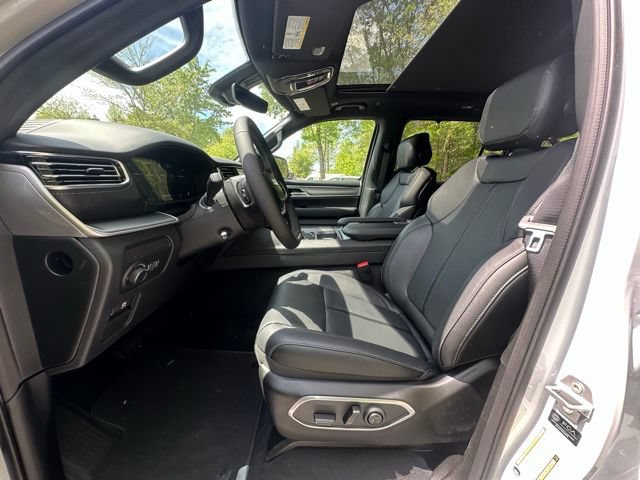 New 2026 Jeep Grand Wagoneer Limited AWD/4WD image 21