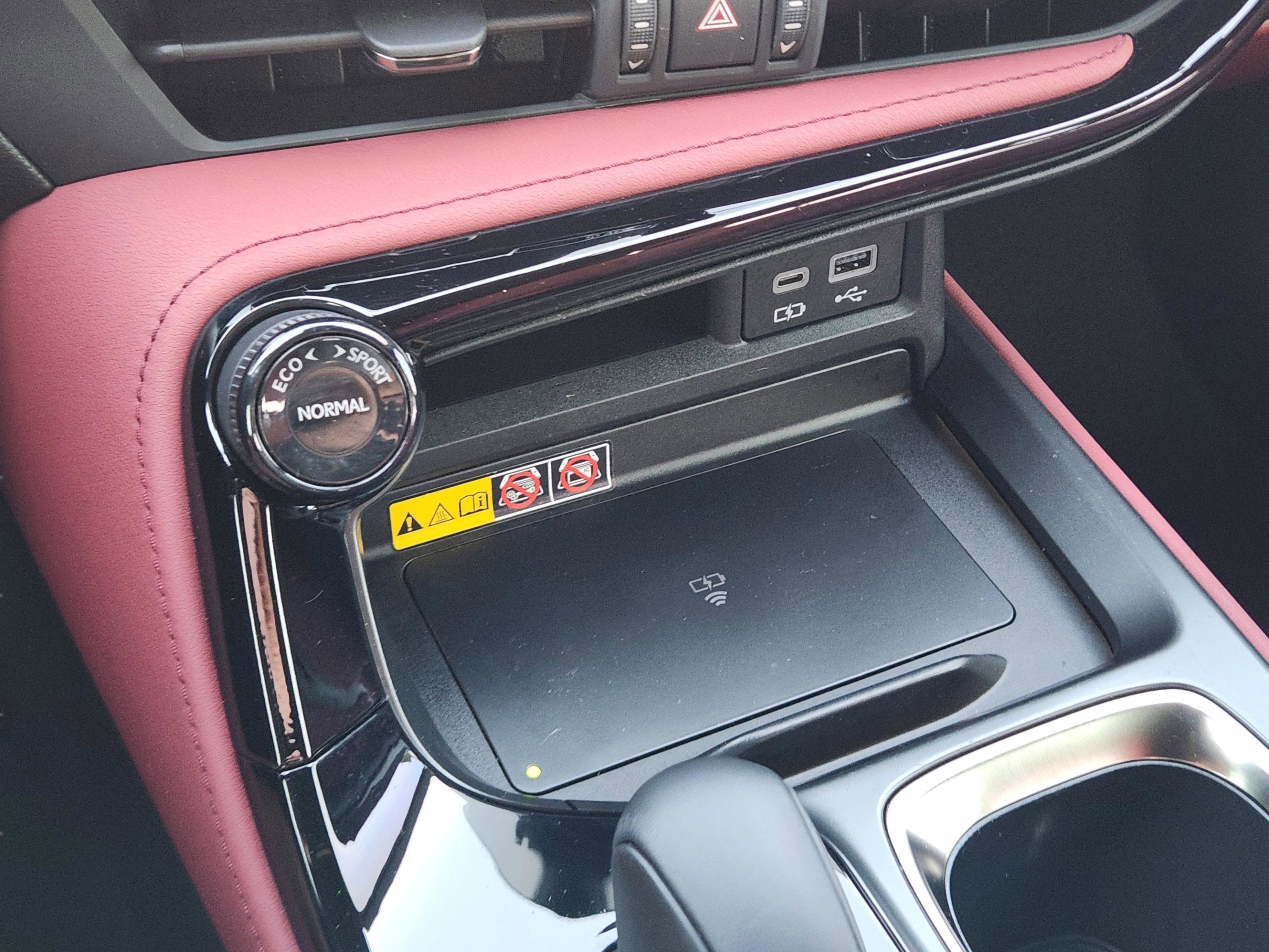 Used 2024 Lexus NX 250 FWD image 26